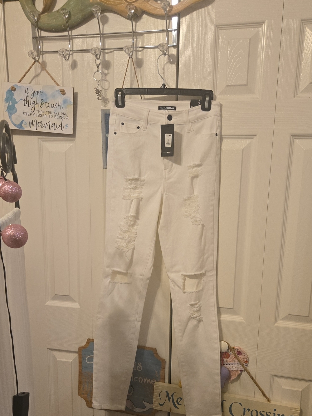 Fashion Nova White Distressed Straight-Leg Jeans